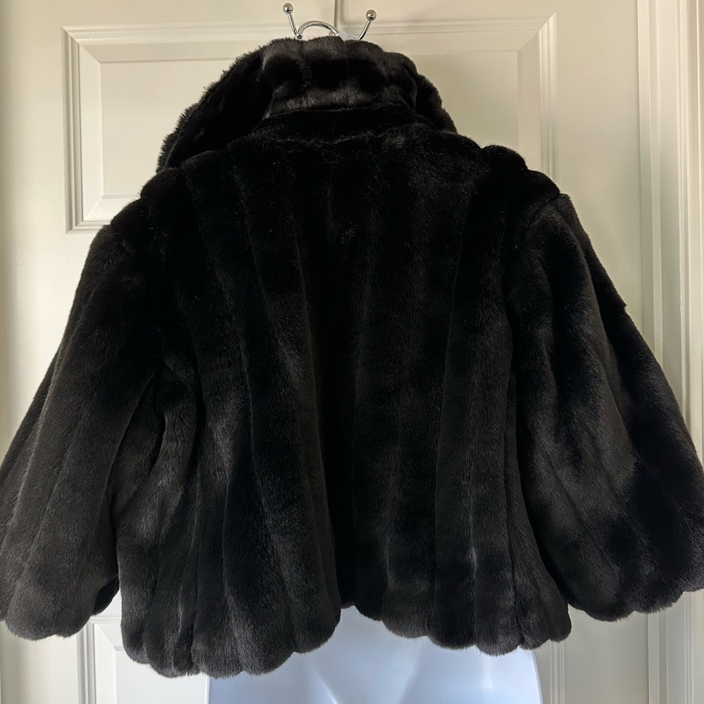 GAP Black Faux Teddy Jacket for Women - Picture 2 of 8